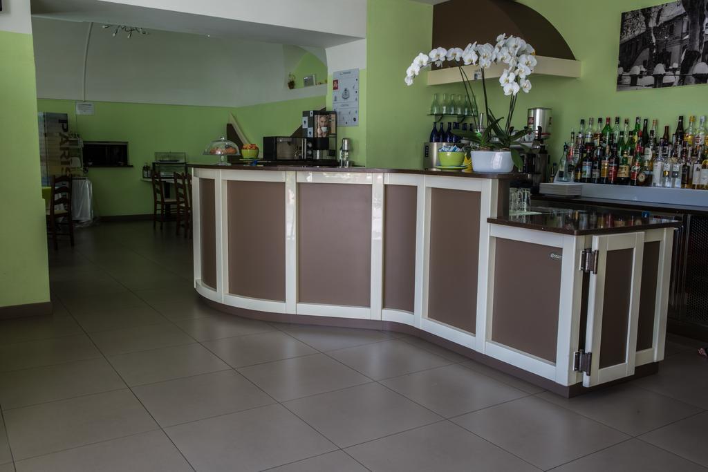 Hotel Lauro Gravedona Exterior photo