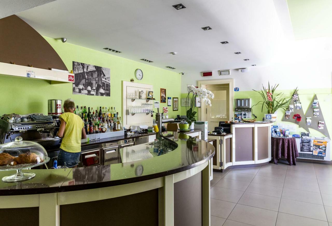 Hotel Lauro Gravedona Exterior photo